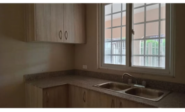 VENDO CASA EN SAN ANTONIO REMODELADA