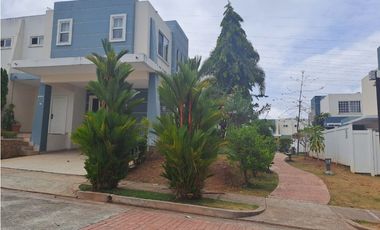 Casa en PH Alphes (CP)