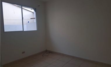 Se vende casa en Residencial Las Arboledas, Clúster los Cedros (CP)