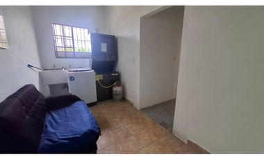 Residencia de 2 ambientes - Amueblada - Centro de Chame (CP)