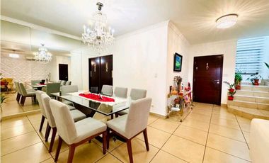Venta de casa en Ph Olympus, Paseo del norte