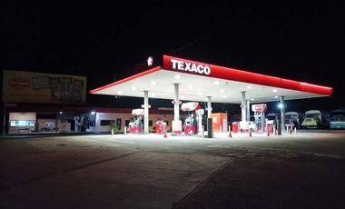 VENDO GASOLINERA EN PANAMA OESTE  REMODELADA