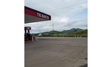 VENDO GASOLINERA EN PANAMA OESTE  REMODELADA