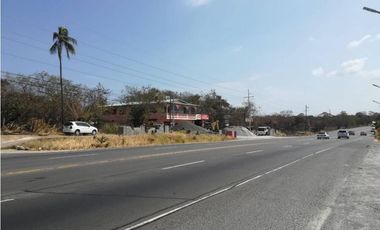 Se Vende Terreno de 27 Hectáreas en San Carlos