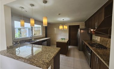 VENTA CASA TUCAN COUNTRY CLUB COCOLI