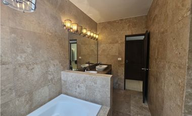 VENTA CASA TUCAN COUNTRY CLUB COCOLI