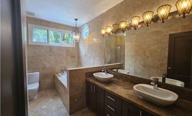 VENTA CASA TUCAN COUNTRY CLUB COCOLI