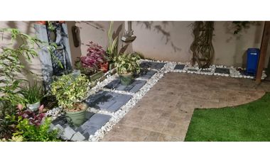 ESPECTACULAR CASA EN VENTA EN ALBROOK CON JARDIN