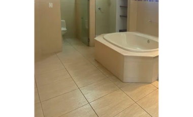 Costa del Este casa amplia 500m2 terreno a solo $4350