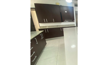 Costa del Este casa amplia 500m2 terreno a solo $4350