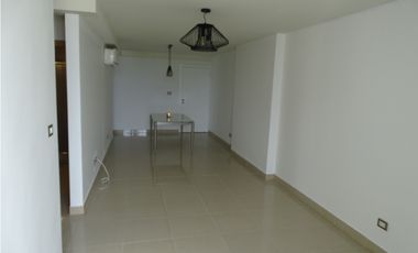 Apartamento en PH Rokas con precio de oportunidad!