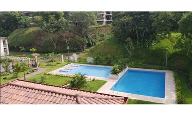 Embassy Club . Town home Venta