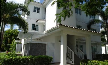 SE ALQUILA APARTAMENTO EN PH BIJAO – MODELO GATÚN 🌴