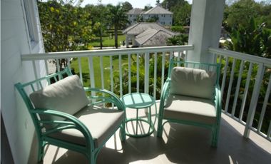 SE ALQUILA APARTAMENTO EN PH BIJAO – MODELO GATÚN 🌴