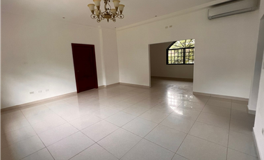 VENTA DE CASA EN ALBROOK.