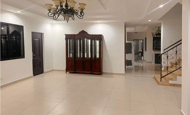 VENTA DE CASA EN ALBROOK.