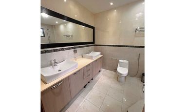 VENTA DE CASA EN ALBROOK.