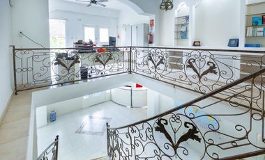 ESPECTACULAR CASA EN VENTA EN ALBROOK - Lujo y Espacio Inigualables