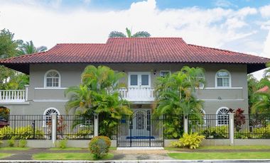 ESPECTACULAR CASA EN VENTA EN ALBROOK - Lujo y Espacio Inigualables
