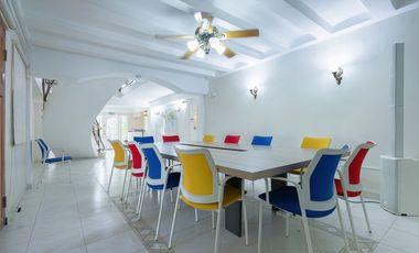 ESPECTACULAR CASA EN VENTA EN ALBROOK - Lujo y Espacio Inigualables
