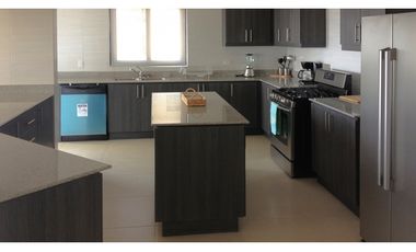 Venta de apartamento en Vista Mar Resort, Beach & Marina