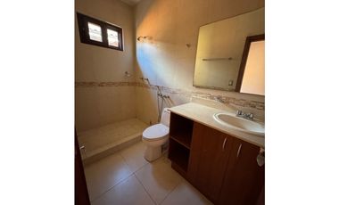 VENDO CASA REPOSEIDA EN EL DORAL COSTA SUR
