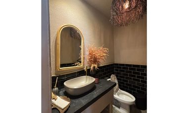 VENTA / ALQUILER DE EDIFICO REMODELADO EN CASCO ANTIGUO