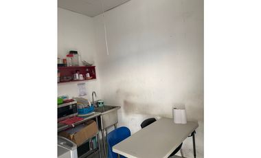 VENTA DE BODEGA CON OFICINAS EN CIUDAD DE PANAMA
