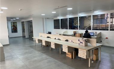 VENTA DE BODEGA CON OFICINAS EN CIUDAD DE PANAMA