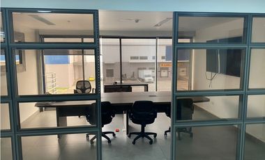 VENTA DE BODEGA CON OFICINAS EN CIUDAD DE PANAMA