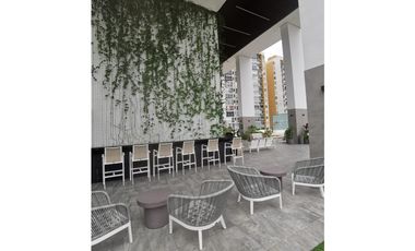 SE ALQUILA APARTAMENTO AMOBLADO EN PH GREENWOOD TOWER