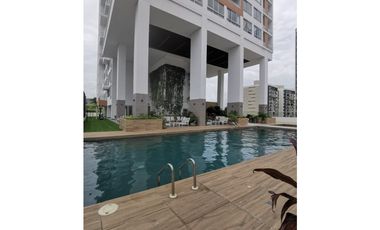 SE ALQUILA APARTAMENTO AMOBLADO EN PH GREENWOOD TOWER