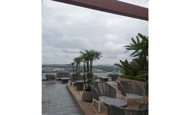 SE ALQUILA APARTAMENTO AMOBLADO EN PH GREENWOOD TOWER