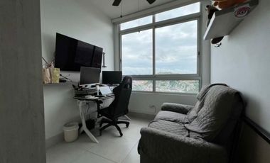 SE ALQUILA APARTAMENTO AMOBLADO EN PH GREENWOOD TOWER