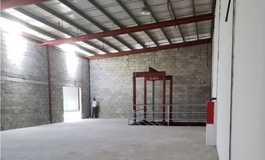 Alquiler de bodega en Parque Industrial - Costa del Este (PD)
