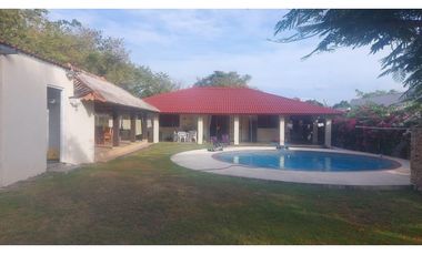 Alquiler Casa en Playa Coronado – Los Guayacanes 🌴