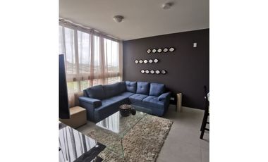 SE ALQUILA APARTAMENTO AMOBLADO EN PH GREENWOOD TOWER