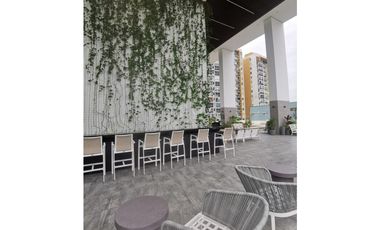 SE ALQUILA APARTAMENTO AMOBLADO EN PH GREENWOOD TOWER