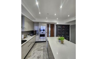 Venta Apartamento en Santa María, Edificio Empire