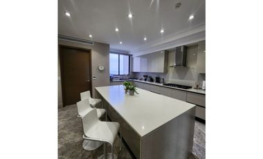 Venta Apartamento en Santa María, Edificio Empire