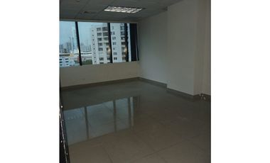 ALQUILER OFICINA AMOBLADA 154mt2 TORRE CREDICORP BANK CALLE 50 PT