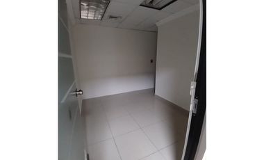 ALQUILER OFICINA AMOBLADA 154mt2 TORRE CREDICORP BANK CALLE 50 PT