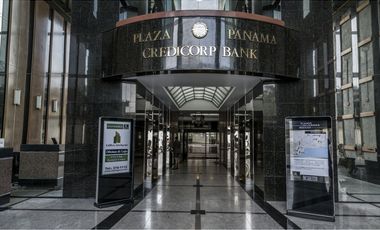 ALQUILER OFICINA AMOBLADA 154mt2 TORRE CREDICORP BANK CALLE 50 PT
