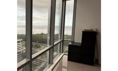 Costa del Este  ofiicna de 95m2 a solo $1850