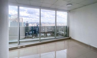 🚨 OFICINA EN ALQUILER – REVOLUTION TOWER (EL TORNILLO)