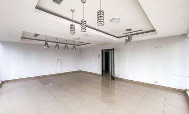 🚨 OFICINA EN ALQUILER – REVOLUTION TOWER (EL TORNILLO)