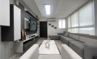 Apartamento Amoblado PH kings Park