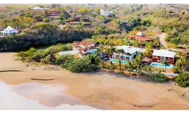 Hermosa Villa de Lujo Frente al Mar, Los Destiladeros. Pedasi