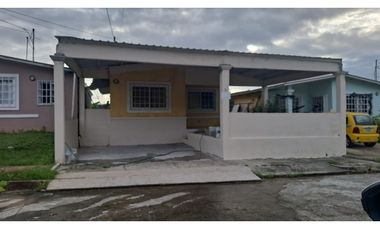 SE VENDE CASA Praderas de San Lorenzo, Cuarta Etapa
