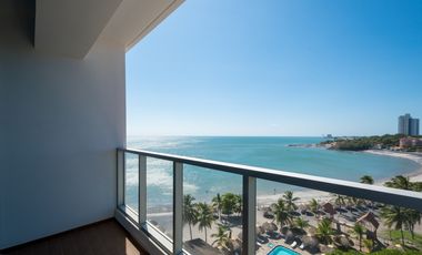 ROYAL PALM – Playa Gorgona